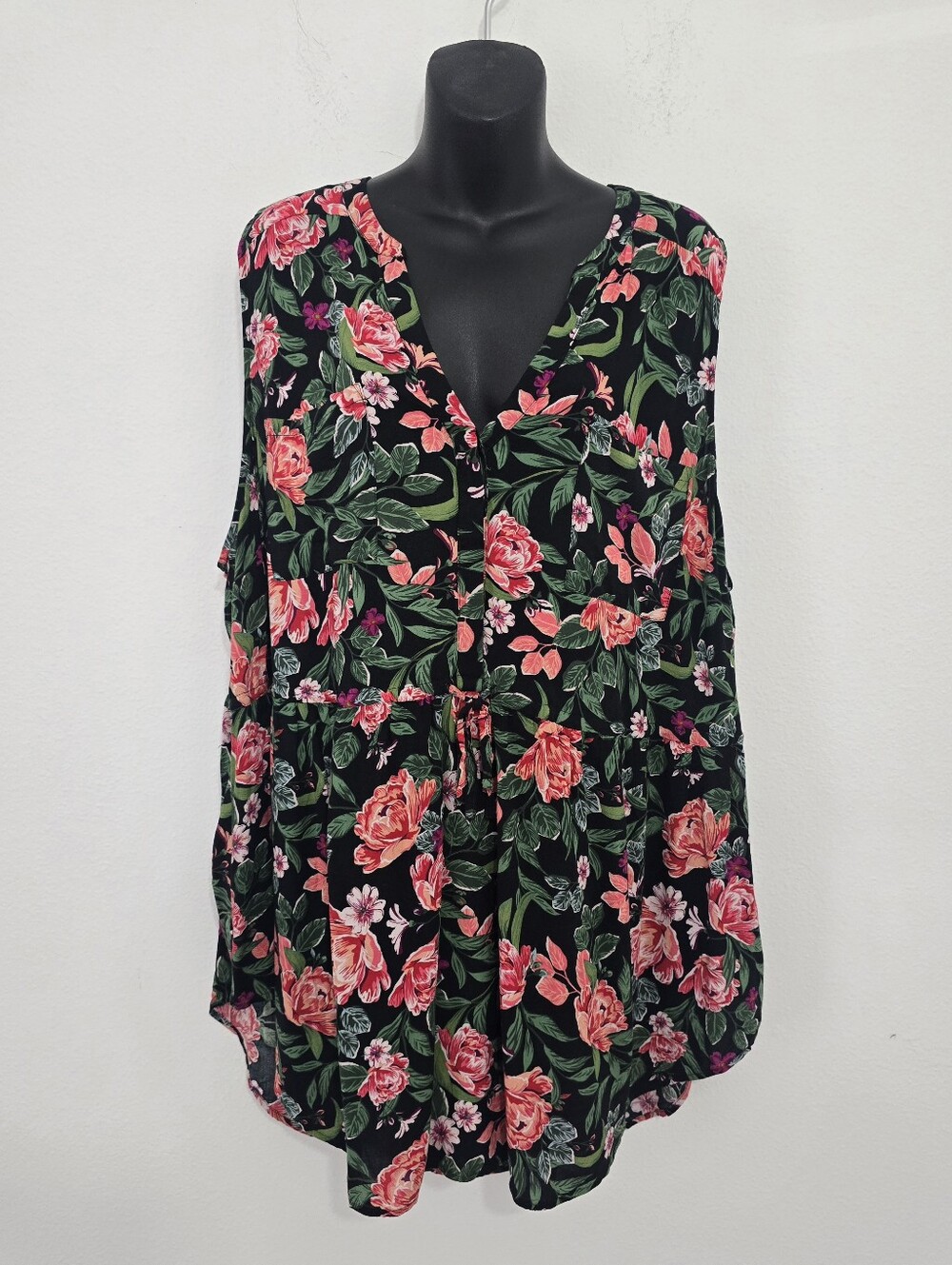 Torrid Sleeveless Floral Tie Waist Tunic Top